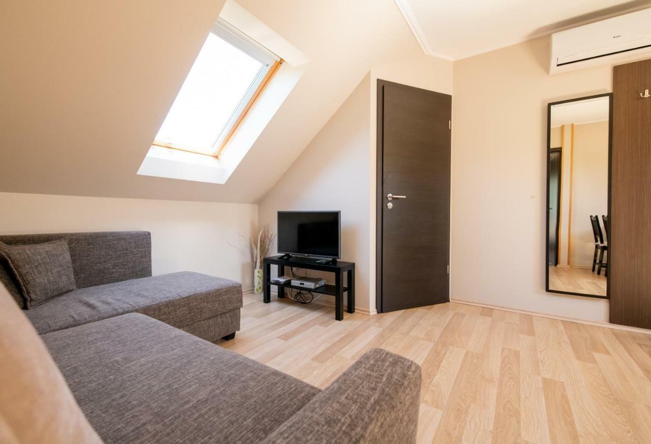 Dunazug Apartmanhaz Dömös Dış mekan fotoğraf
